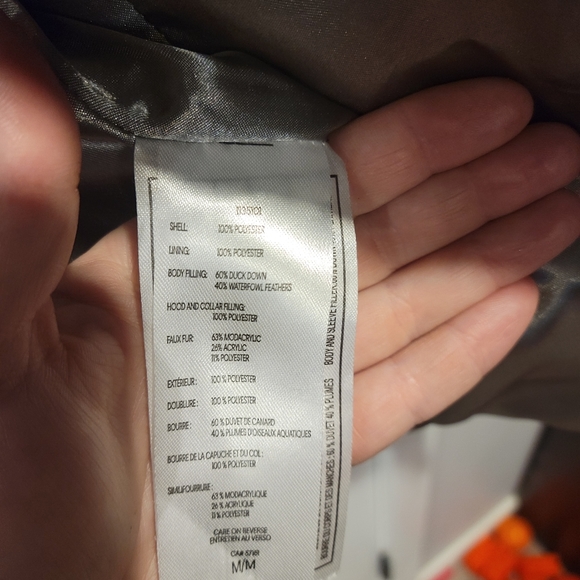 Calvin Klein puffer jacket - Picture 4 of 5